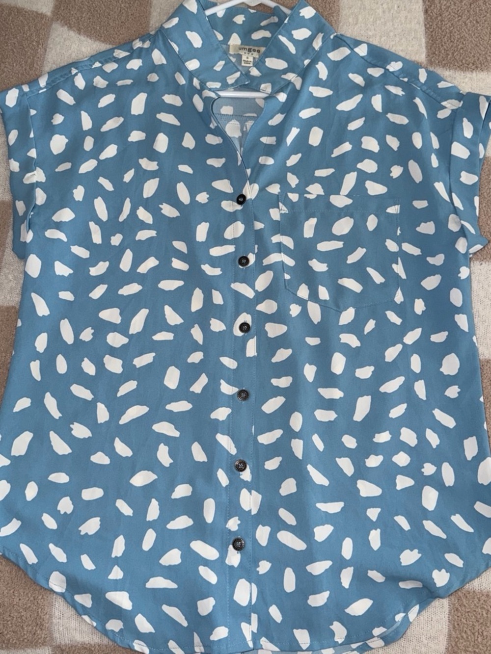 Umgee Blue and White Abstract Print Button-Down Top